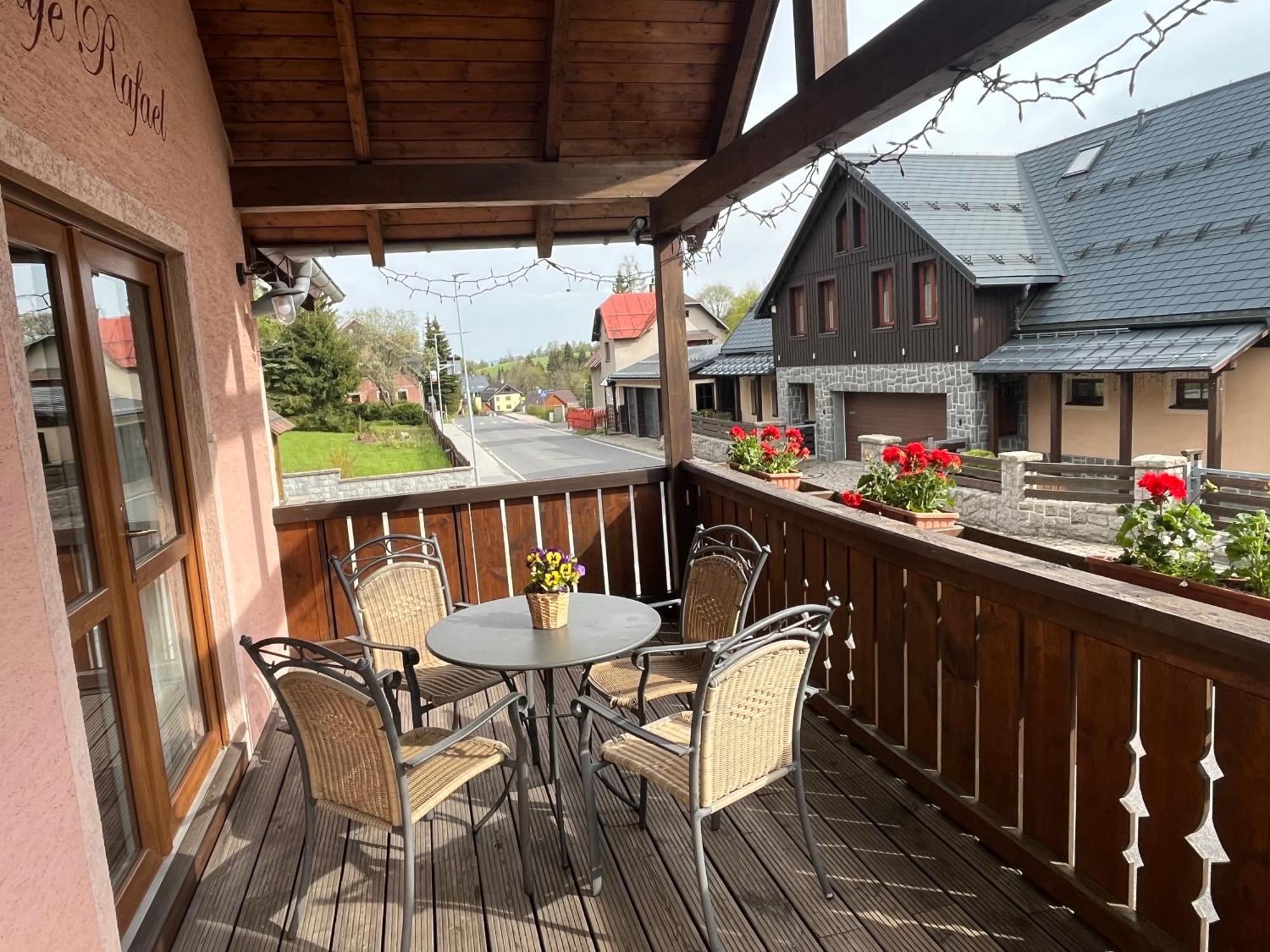 Rodinne Apartmany Rafael Bedrichov Buitenkant foto